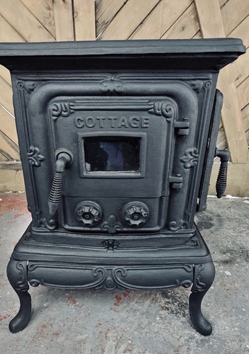 Cast iron black cottage - iron,